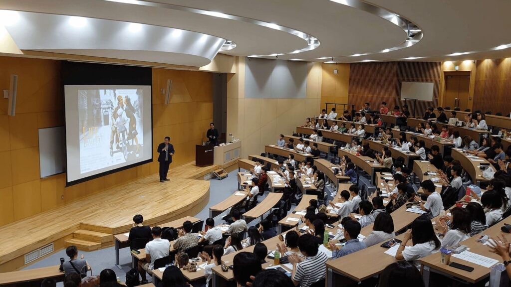 「未来をつくるキャリアの授業」の講義風景